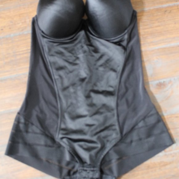 Maidenform Other - Maidenform Shapewear Black Bra Bodysuit 36C